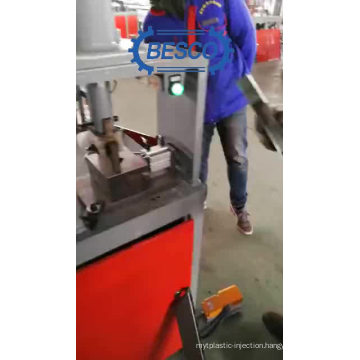 Automatic metal pipes hole punching machine